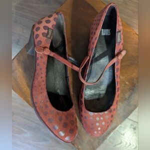 Camper Twins Mary Jane pump